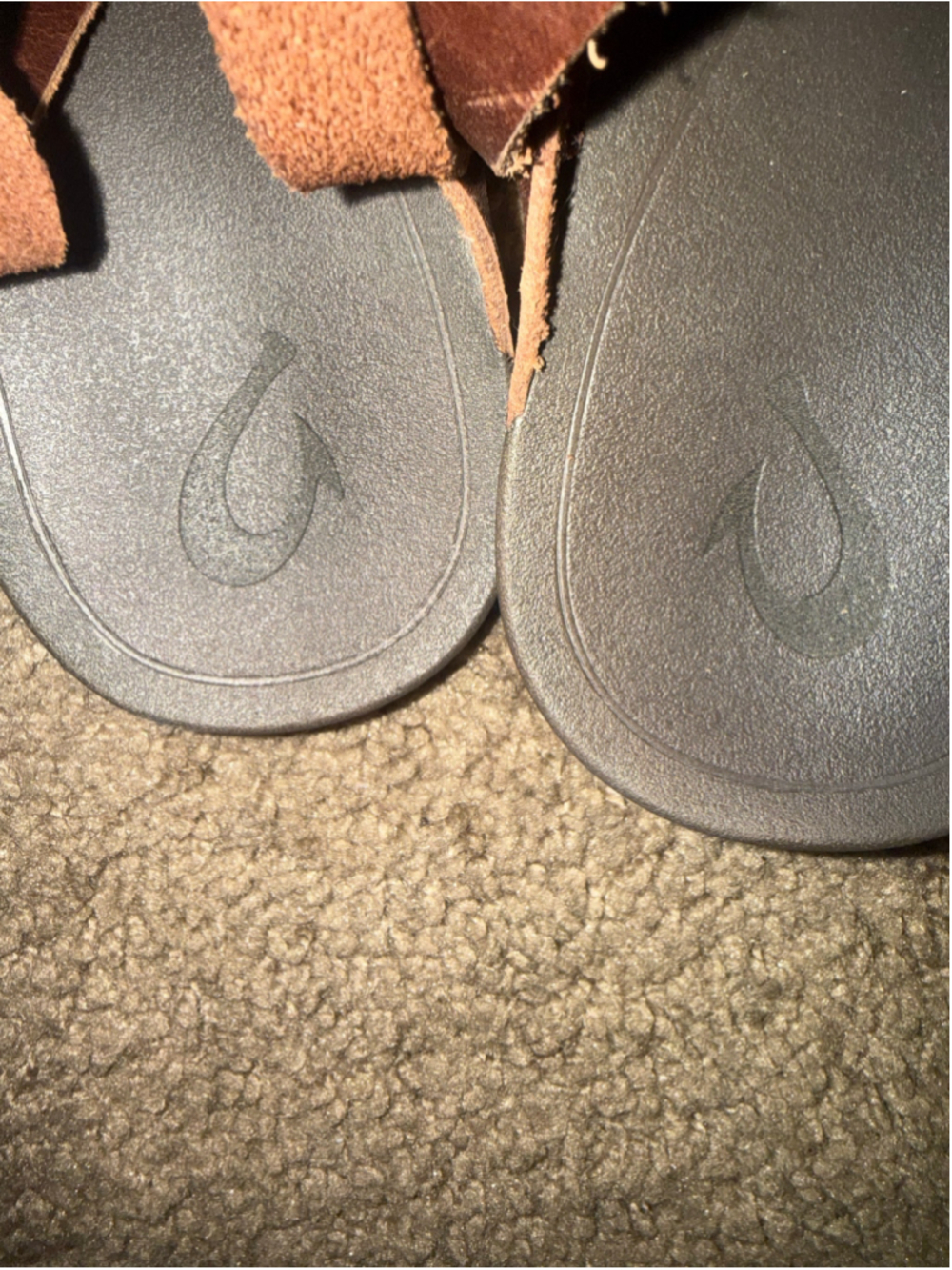 Women's OluKai Awe’ Awe’ Brown Leather Strappy Sandals - Picture 5 of 6